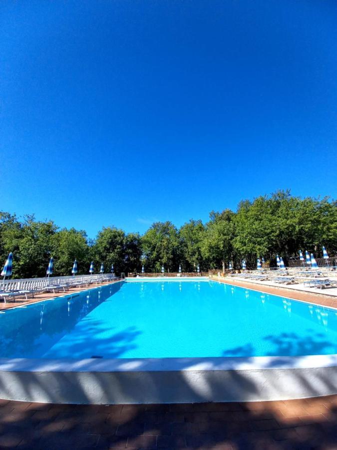 Luxor Chianti Glamping Village Кастелина ин Шианти Экстерьер фото