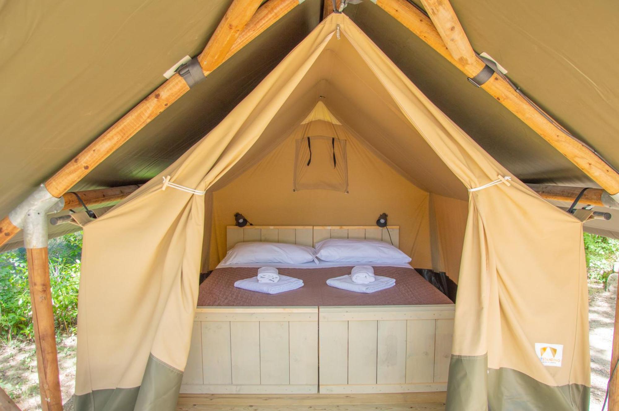 Luxor Chianti Glamping Village Кастелина ин Шианти Экстерьер фото